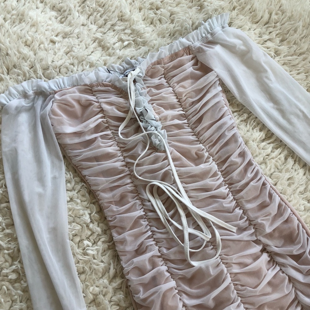 NWOT Off the Shoulder Long Sleeve Dress